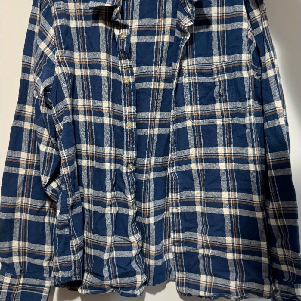 GAP Blue and White Plaid Casual Button Down Shirt